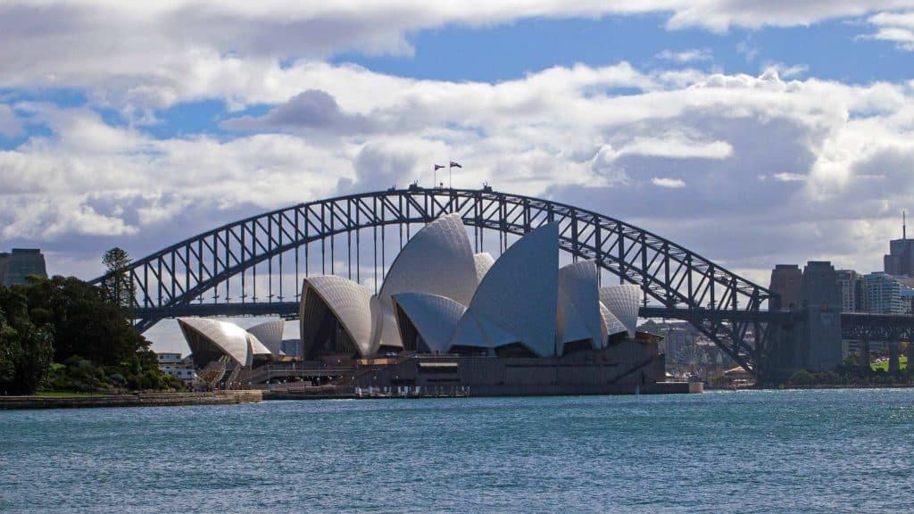 Sydney-Opera-und-Harbour-Bridge-1024x576